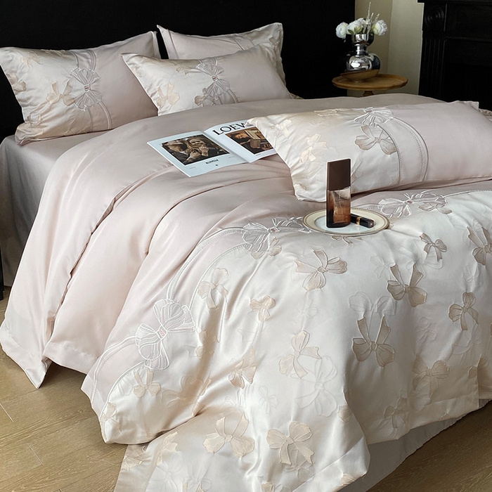 91家纺网 家纺一手货源 找家纺 优悦生活馆 2025新款冰丝浮雕绣花四件套 暮光之城-香槟