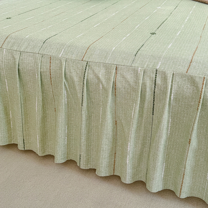 91家纺网 家纺一手货源 找家纺 布柔 2025新款100%全棉纯棉老粗布绣花印花凉席单品床裙 格林绿