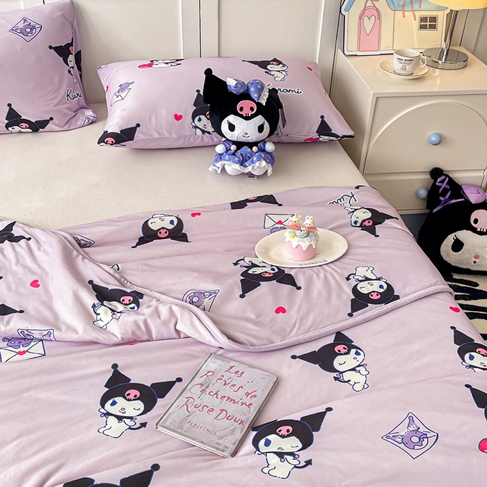 91家纺网 家纺一手货源 找家纺 金爱家2025新款A类三丽鸥正版授权高品质牛奶丝软糯针织棉大豆夏被系列详情 针织棉三丽鸥-紫色梦幻库洛米