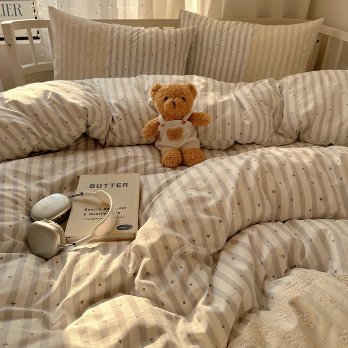 91家纺网 家纺一手货源 找家纺 顾里家纺 2025新款简约小资系列云感双层纱四件套 条纹星星灰