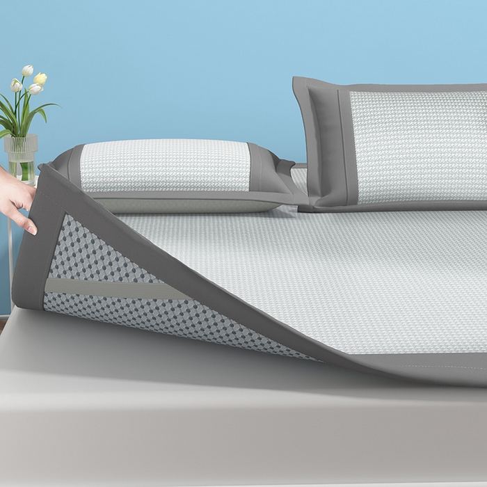 91家纺网 家纺一手货源 找家纺 绒艺席业 2025新款A类抗菌冰丝凉席系列-冰感抑菌席 灰色