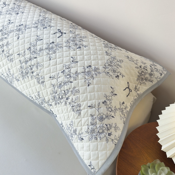 91家纺网 家纺一手货源 找家纺 爱港家纺 2025新款凉感丝双人长枕巾 夏季情侣枕头巾 绑带长枕巾 素影 180*48