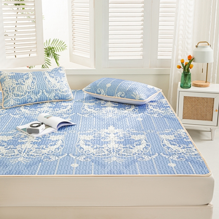 91家纺网 家纺一手货源 找家纺 美丽折2025新品6mm厚天然乳胶凉席三件套 大版印花卡通乳胶凉席平铺款 贵族风范