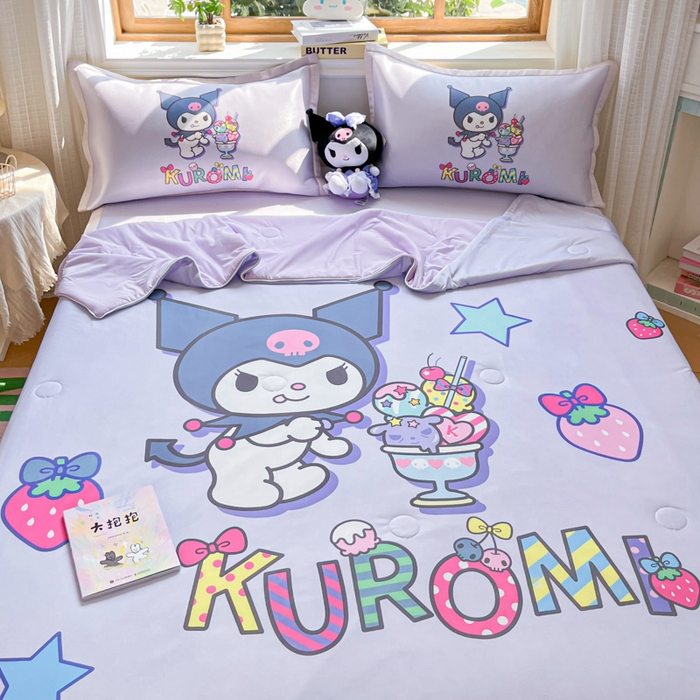 91家纺网 家纺一手货源 找家纺 博雅 2025新款 三丽鸥凉感丝夏被冰丝凉席组合四件套 开心库洛米