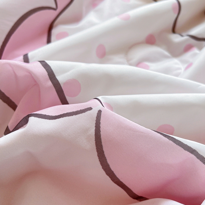 91家纺网 家纺一手货源 找家纺 博雅 2025新款 三丽鸥凉感丝夏被冰丝凉席组合四件套 小花美乐蒂