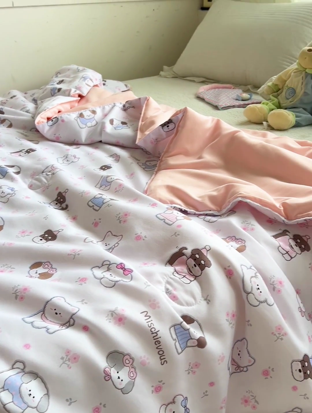 91家纺网 家纺一手货源 找家纺 妖妖家纺 2025新款超柔双层纱糯糯针织棉夏凉被 狗狗乐园