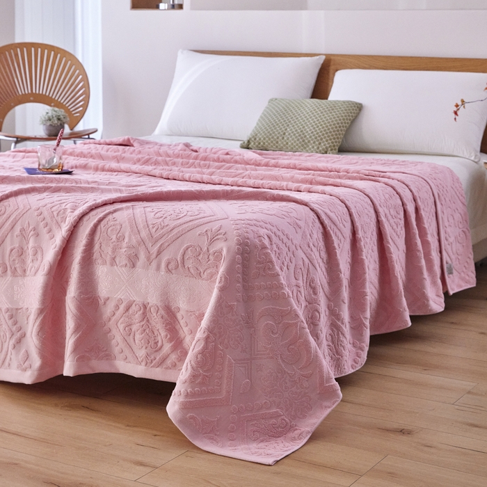 91家纺网 家纺一手货源 找家纺 爱港家纺 2025新款上海专版老式怀旧全棉A类纱布毛巾被 古韵-粉