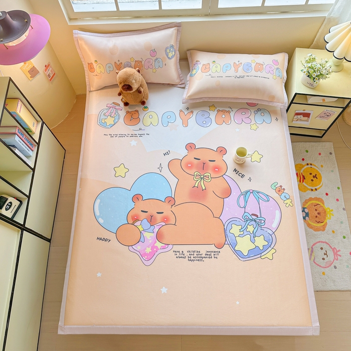 91家纺网 家纺一手货源 找家纺 博雅 2025新款独家版权A类大版数码印花1200D冰丝凉席 许愿瓶卡皮巴拉