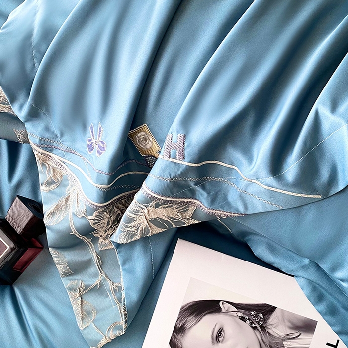 91家纺网 家纺一手货源 找家纺 优悦生活馆 2025新款冰丝浮雕绣花四件套 幽兰轻舞-蓝