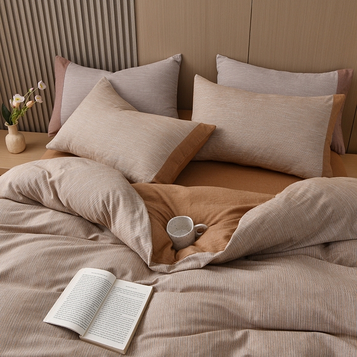 91家纺网 家纺一手货源 找家纺 金艾草2025年新款60S纯棉色织水洗大提花四件套 时光条-爱玛橙