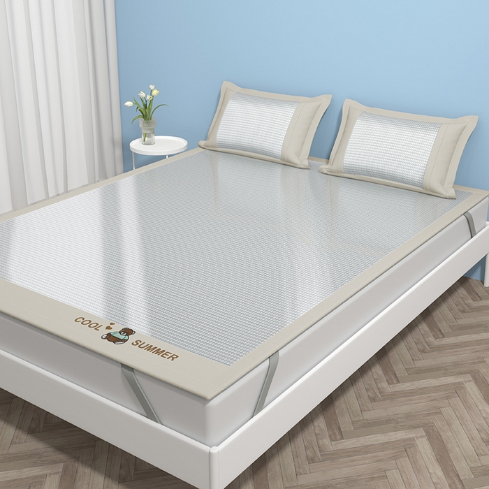 91家纺网 家纺一手货源 找家纺 绒艺席业 2025新款A类抗菌冰丝凉席系列-小冰熊款 冰熊-灰