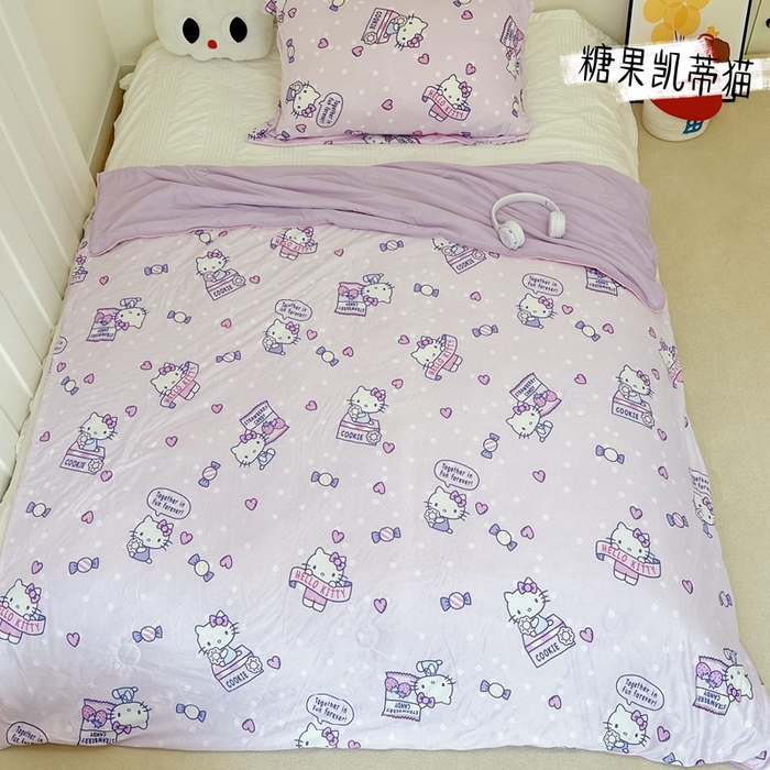 91家纺网 家纺一手货源 找家纺 兜米家居 2025夏季新品三丽鸥深睡双感针织凉感空调被夏被 糖果凯蒂猫