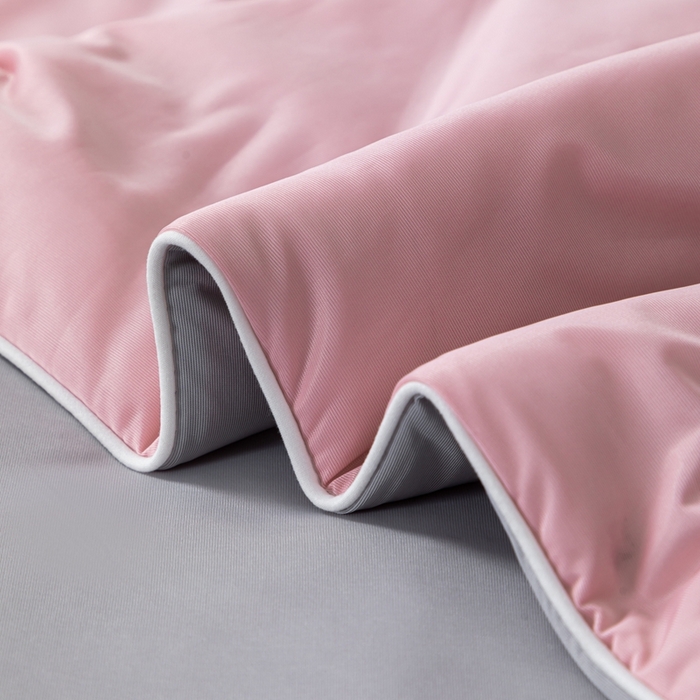 91家纺网 家纺一手货源 找家纺 潮邦家居 2025新款凉感丝夏被夏凉被空调被 粉黛玉拼灰