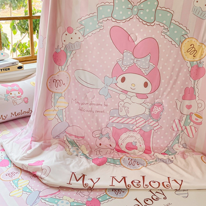 91家纺网 家纺一手货源 找家纺 博雅 2025新款 三丽鸥凉感丝夏被冰丝凉席组合四件套 魔法美乐蒂