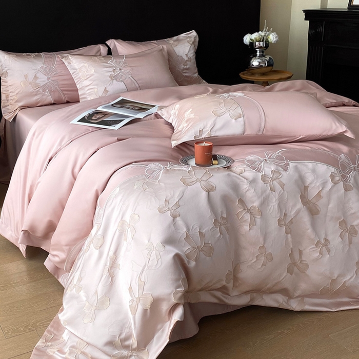 91家纺网 家纺一手货源 找家纺 优悦生活馆 2025新款冰丝浮雕绣花四件套 暮光之城-豆沙