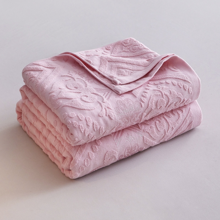 91家纺网 家纺一手货源 找家纺 爱港家纺 2025新款上海专版老式怀旧全棉A类纱布毛巾被 古韵-粉