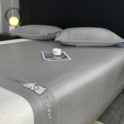 91家纺网 家纺一手货源 找家纺 （总）莱米家纺 2025新款加厚凉感绣花冰藤席