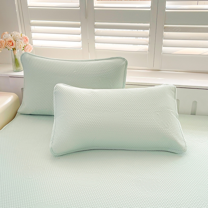 91家纺网 家纺一手货源 找家纺 迪乐妮 2025新款小冰熊凉豆豆席床笠 清新绿-小冰熊凉豆豆席