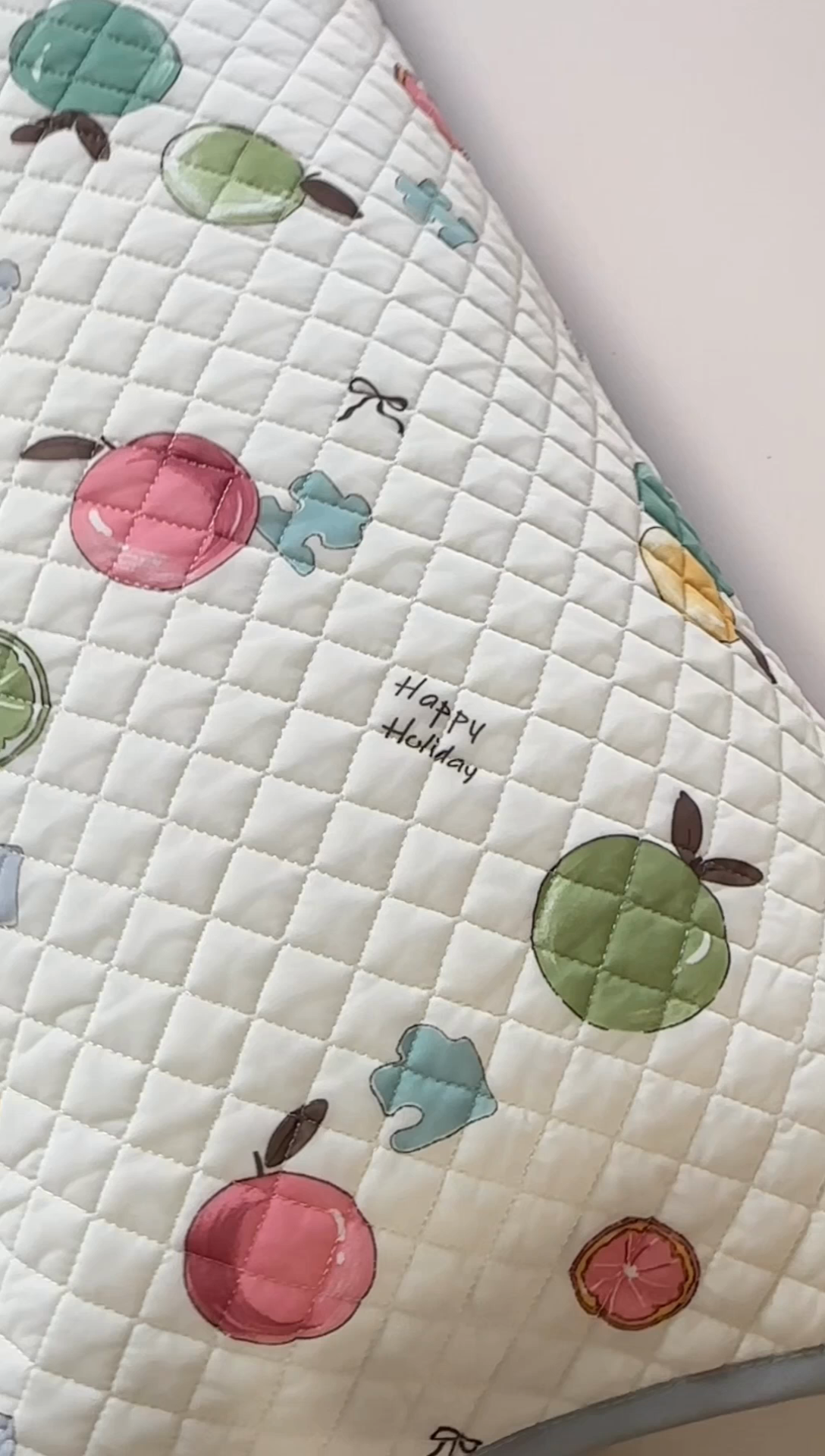 91家纺网 家纺一手货源 找家纺 爱港家纺 2025新款凉感丝双人长枕巾 夏季情侣枕头巾 绑带长枕巾 水果汇 150*48