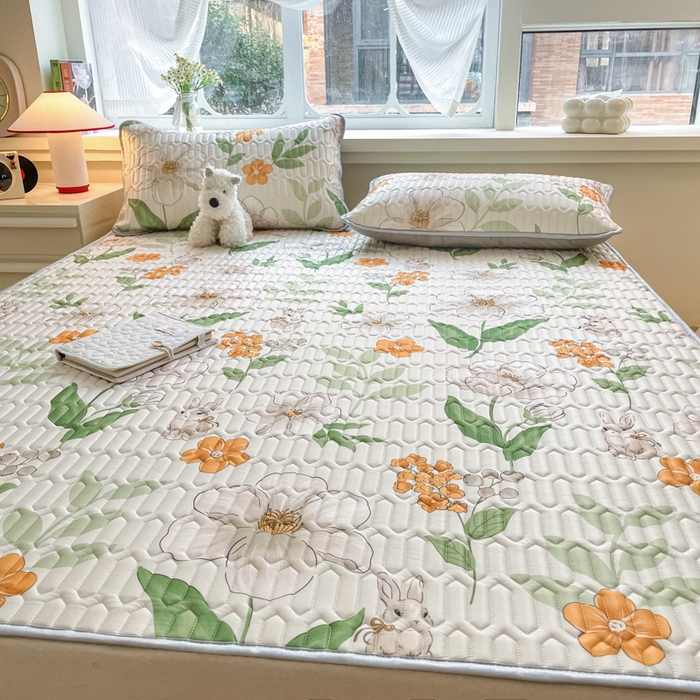 91家纺网 家纺一手货源 找家纺 柒月家居 2025新款小清新乳胶凉席 春意盎然