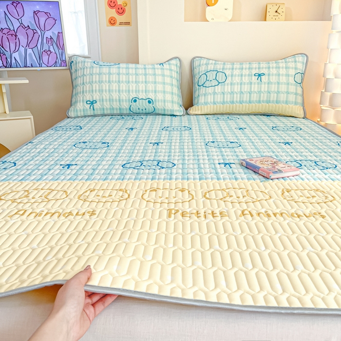 91家纺网 家纺一手货源 找家纺 柒月家居 2025新款小清新乳胶凉席 好伙伴