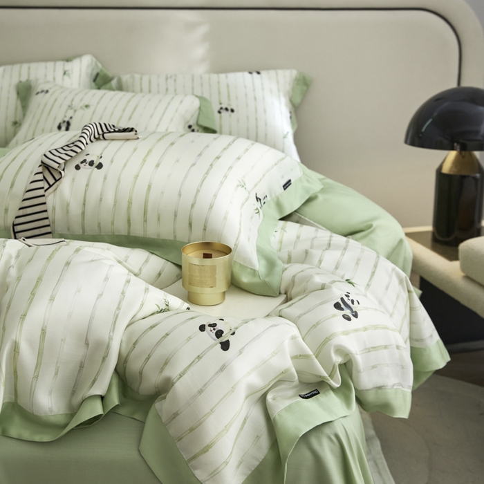 91家纺网 家纺一手货源 找家纺 薏思家纺 2025新款50支莱赛尔天丝数码印花夏被+四件套（礼盒包装） 安静