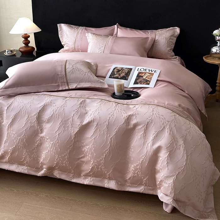 91家纺网 家纺一手货源 找家纺 优悦生活馆 2025新款冰丝浮雕绣花四件套 浪漫星河-豆沙