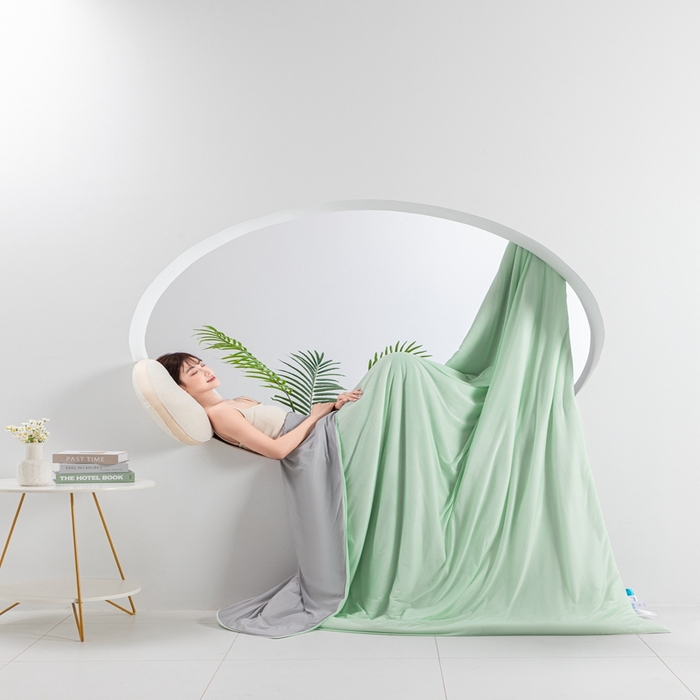 91家纺网 家纺一手货源 找家纺 潮邦家居 2025新款凉感丝夏被夏凉被空调被 薄荷绿拼灰