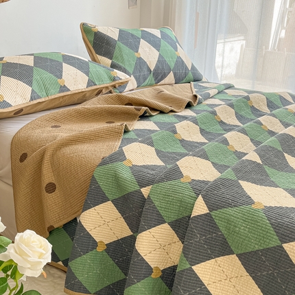 91家纺网 家纺一手货源 找家纺 慕晨 2025新款全棉床盖酵素砂洗双面纯棉棉花夹棉床盖单件三件套 绅士风度