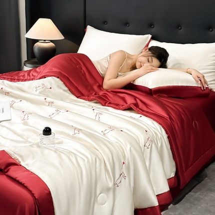 91家纺网 家纺一手货源 找家纺 （总）满羽家纺 2025新款冰丝夏被四件套-满绣系列