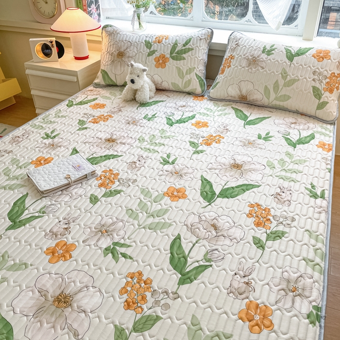 91家纺网 家纺一手货源 找家纺 柒月家居 2025新款小清新乳胶凉席 春意盎然