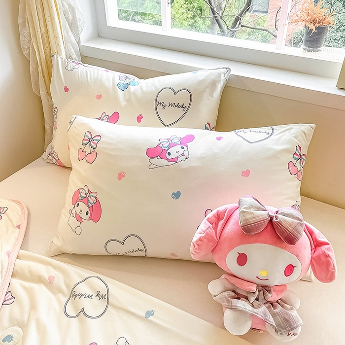 91家纺网 家纺一手货源 找家纺 金爱家2025新款A类三丽鸥正版授权高品质牛奶丝软糯针织棉大豆夏被系列详情 针织棉三丽鸥-蝴蝶结樱桃美乐蒂