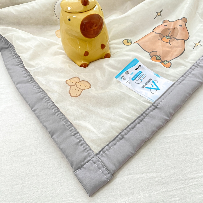 91家纺网 家纺一手货源 找家纺 顺顺家纺 2025新款凉感丝印花夏被空调被 卡皮巴拉