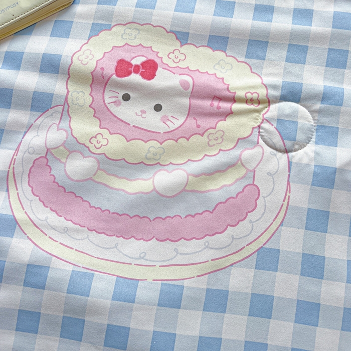 91家纺网 家纺一手货源 找家纺 妖妖家纺 2025新款超柔双层纱糯糯针织棉夏凉被四件套 蛋糕猫