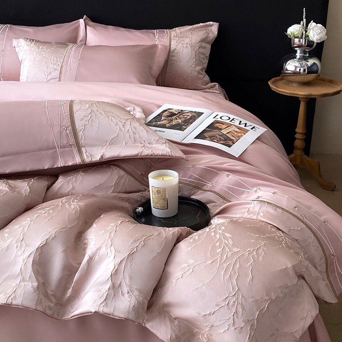 91家纺网 家纺一手货源 找家纺 优悦生活馆 2025新款冰丝浮雕绣花四件套 浪漫星河-豆沙