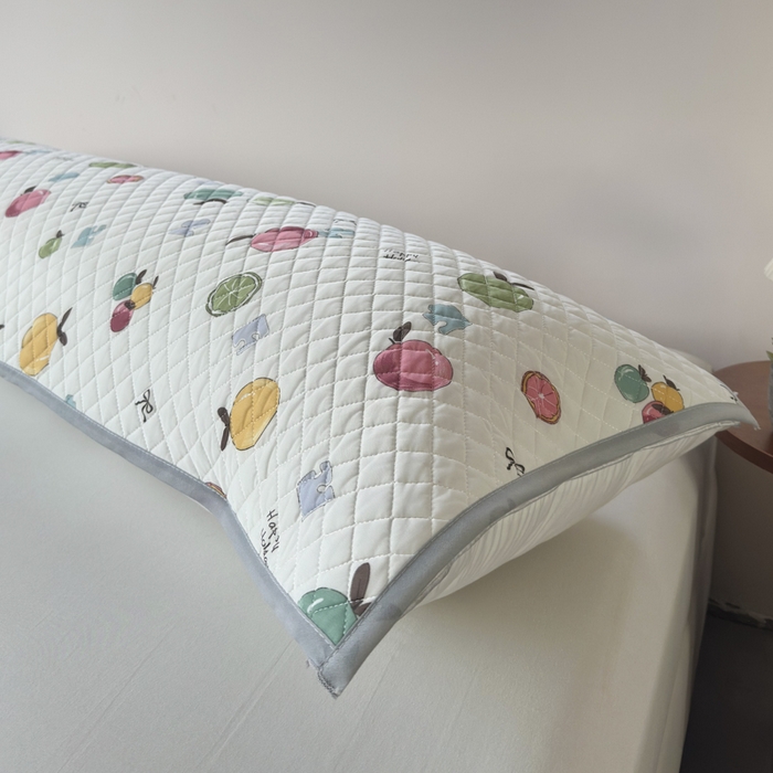 91家纺网 家纺一手货源 找家纺 爱港家纺 2025新款凉感丝双人长枕巾 夏季情侣枕头巾 绑带长枕巾 水果汇 120*48