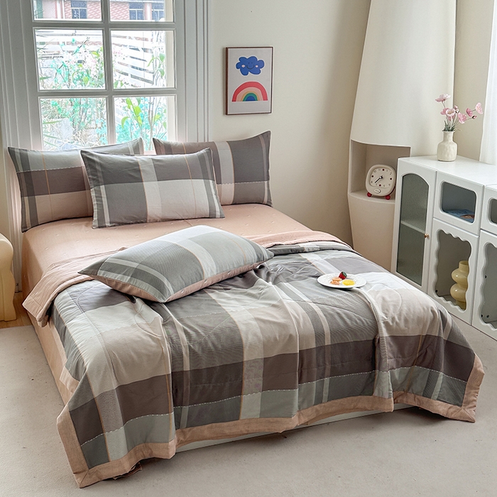 91家纺网 家纺一手货源 找家纺 瑜珠家纺 2025新款里外全棉棉花夏被 费城时光