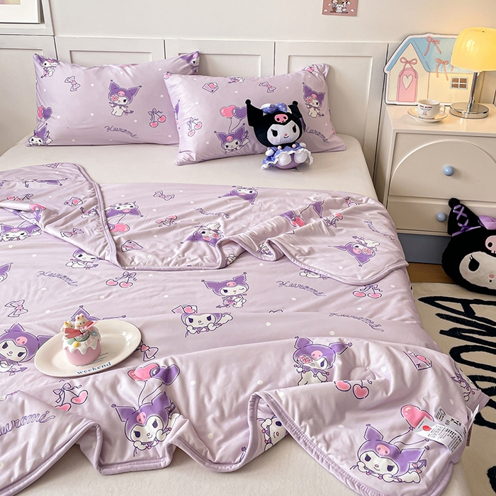 91家纺网 家纺一手货源 找家纺 金爱家2025新款A类三丽鸥正版授权高品质牛奶丝软糯针织棉大豆夏被系列详情 针织棉三丽鸥-樱桃库洛米