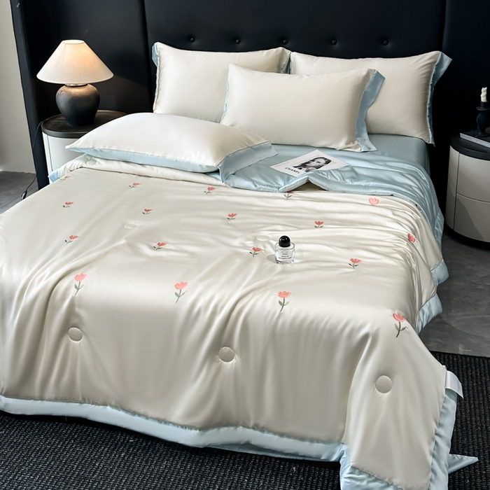 91家纺网 家纺一手货源 找家纺 满羽家纺 2025新款冰丝夏被四件套-满绣系列 郁金香-奶白兰