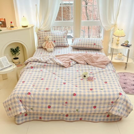 贝扬思家纺 2025新款云感双层纱7A抗菌夏被四件套系列 草莓格