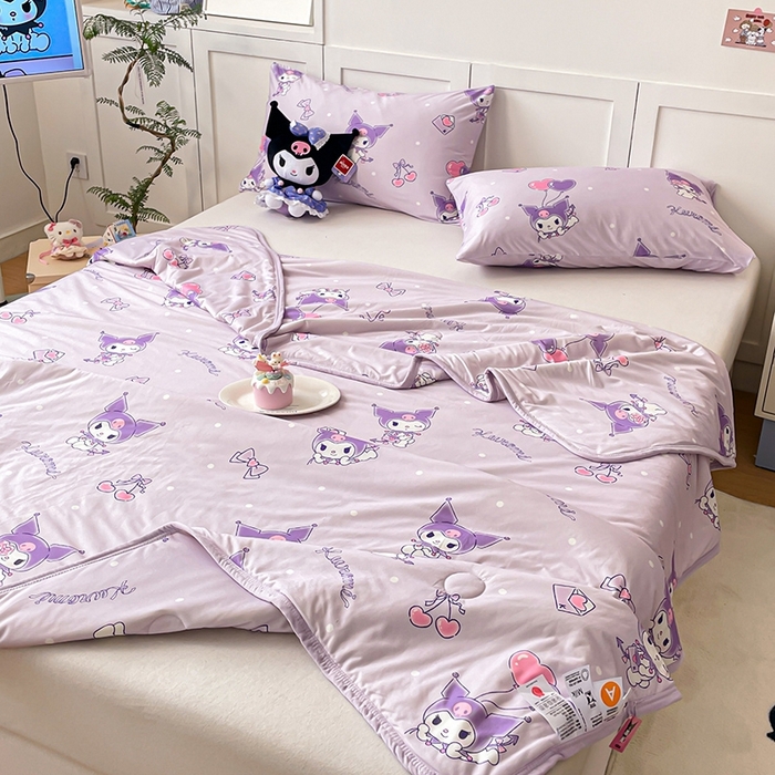 91家纺网 家纺一手货源 找家纺 金爱家2025新款A类三丽鸥正版授权高品质牛奶丝软糯针织棉大豆夏被系列详情 针织棉三丽鸥-樱桃库洛米