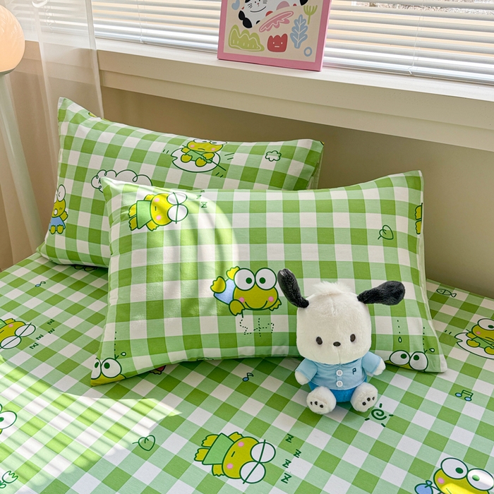 91家纺网 家纺一手货源 找家纺 呗旺鹿 2025新款正版三丽鸥全棉13372单品床笠 格子大眼蛙