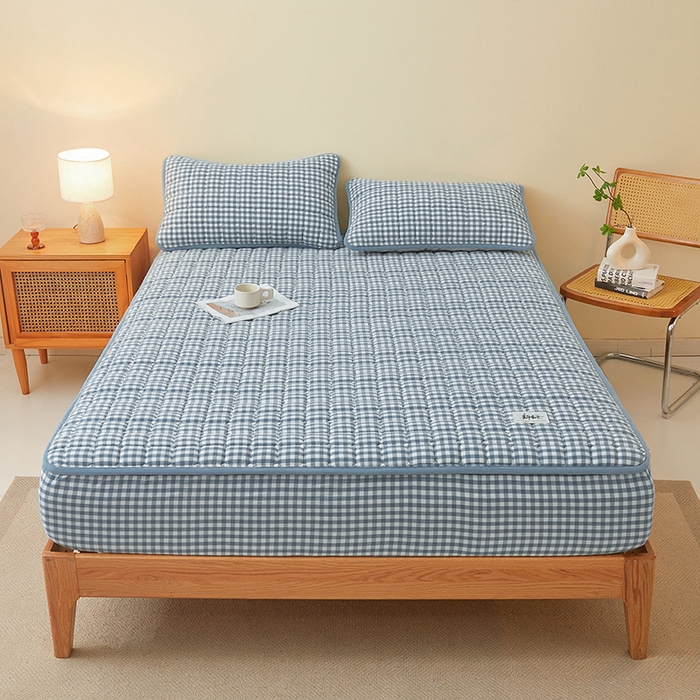 91家纺网 家纺一手货源 找家纺 喜居家纺2025新款A类水洗棉夹棉棉花床笠垫 棉-简蓝格