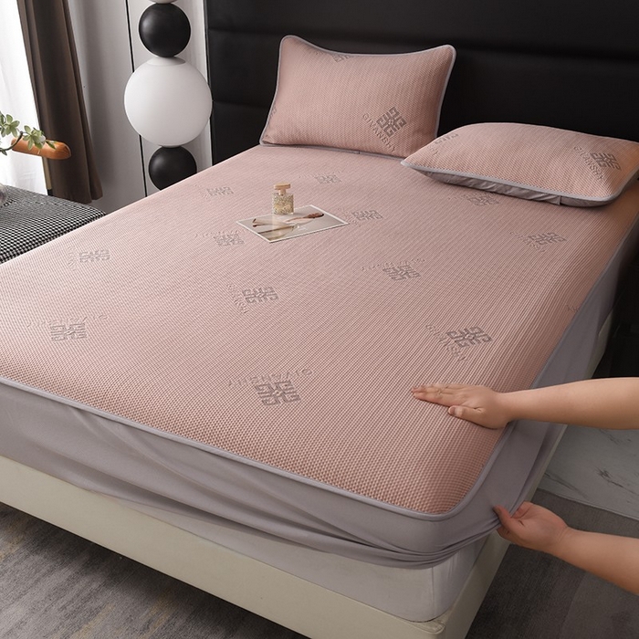 91家纺网 家纺一手货源 找家纺 绒多多 2025新款A类凉感冰豆豆席子凉席床笠款 豆沙粉