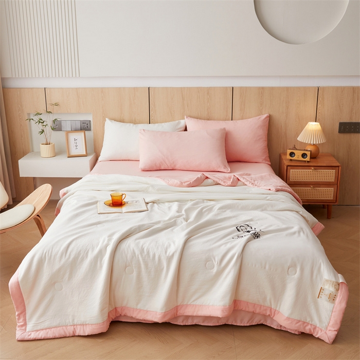 91家纺网 家纺一手货源 找家纺 爱屋及屋 2025新款纯色撞色100%棉花填充夏被夏凉被空调被夏季可机洗薄被子被芯 粉玉+奶白