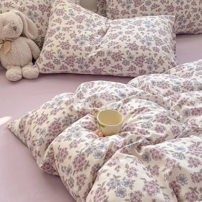 91家纺网 家纺一手货源 找家纺 丝芙妮家居2025新款水洗针织棉双层纱印花四件套 紫藤花开