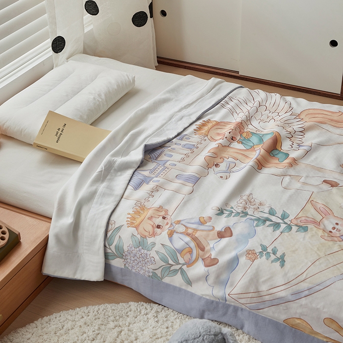 91家纺网 家纺一手货源 找家纺 （总）荷马之梦 2025新款天竹系列—A类原创手绘风大版天竹纤维四层纱儿童盖毯