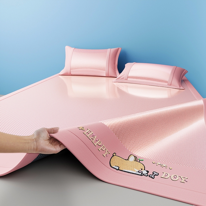 91家纺网 家纺一手货源 找家纺 2025新款斜纹宽柯基凉感冰丝席 斜纹柯基粉-床席款