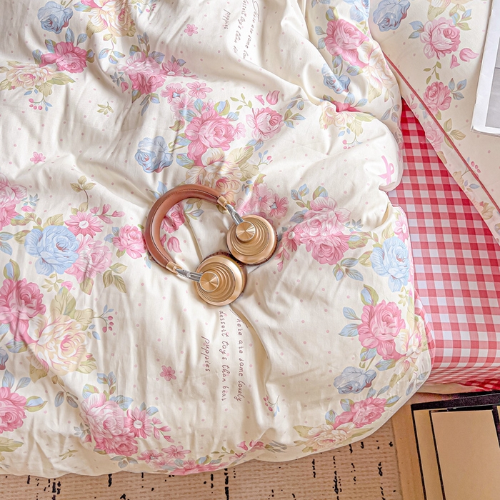 91家纺网 家纺一手货源 找家纺 暖芯优选 2025新款全棉纯棉一字绣四件套系列 花梦初