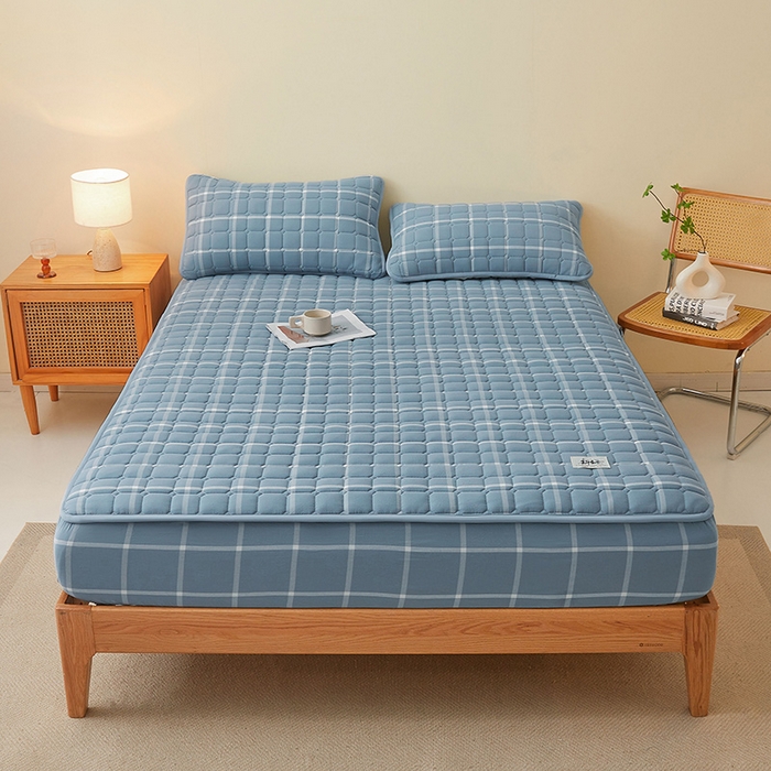 91家纺网 家纺一手货源 找家纺 喜居家纺2025新款A类水洗棉夹棉棉花床笠垫 棉-冰岛蓝